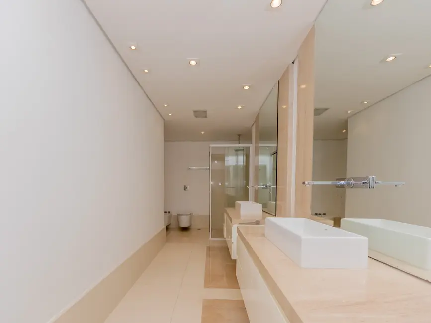 Sobrado com 4 quartos à venda, 391m2 em Vila Inah, São Paulo - SP - imagem 8 Foto 8 de Sobrado com 4 quartos à venda, 391m2 em Vila Inah, São Paulo - SP