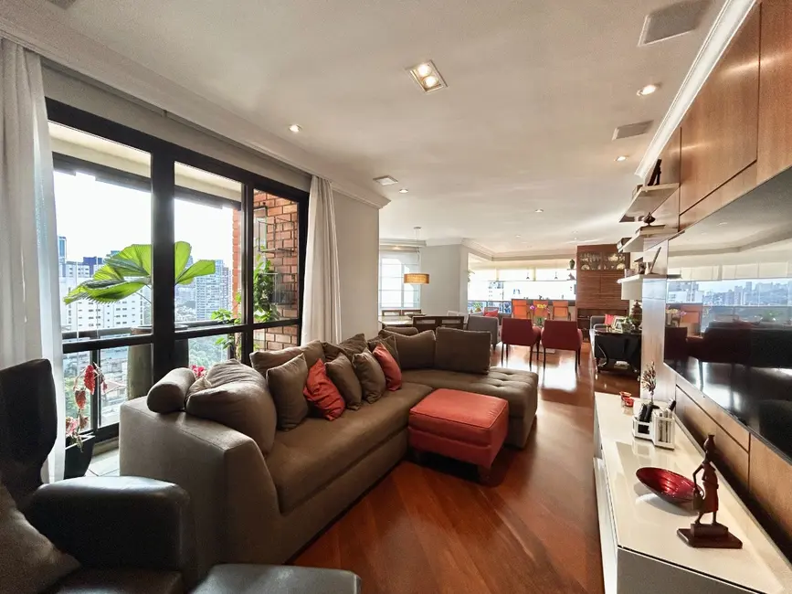 Foto 6 de Apartamento com 4 quartos à venda, 220m2 em Sumaré, São Paulo - SP