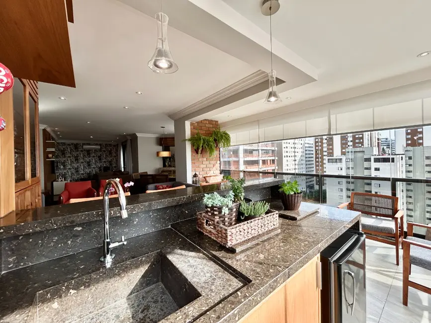 Foto 3 de Apartamento com 4 quartos à venda, 220m2 em Sumaré, São Paulo - SP