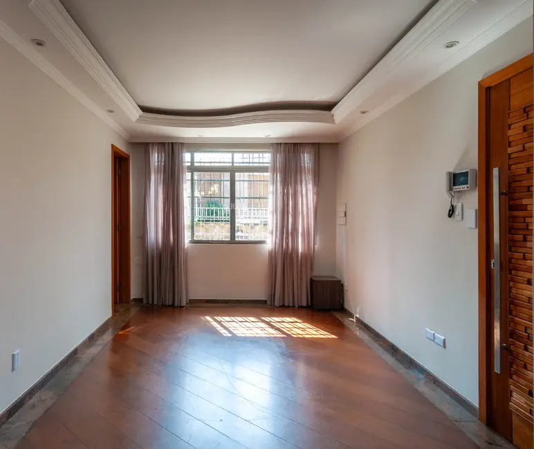 Casa com 4 quartos à venda, 240m2 em Vila Guilherme, São Paulo - SP - imagem 9 Foto 9 de Casa com 4 quartos à venda, 240m2 em Vila Guilherme, São Paulo - SP