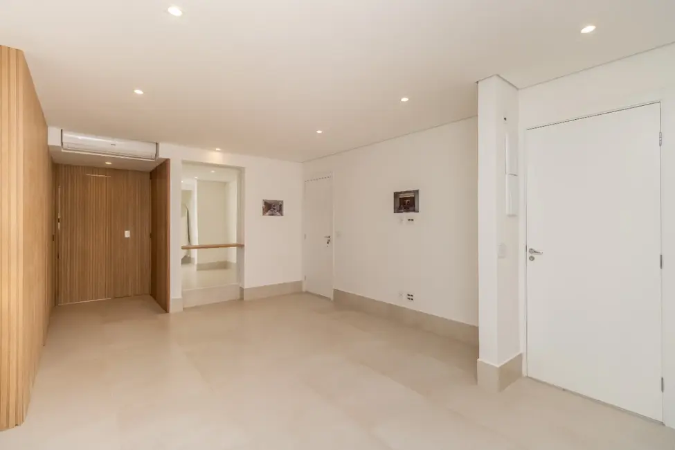 Foto 2 de Cobertura com 3 quartos à venda, 166m2 em Vila Olímpia, São Paulo - SP