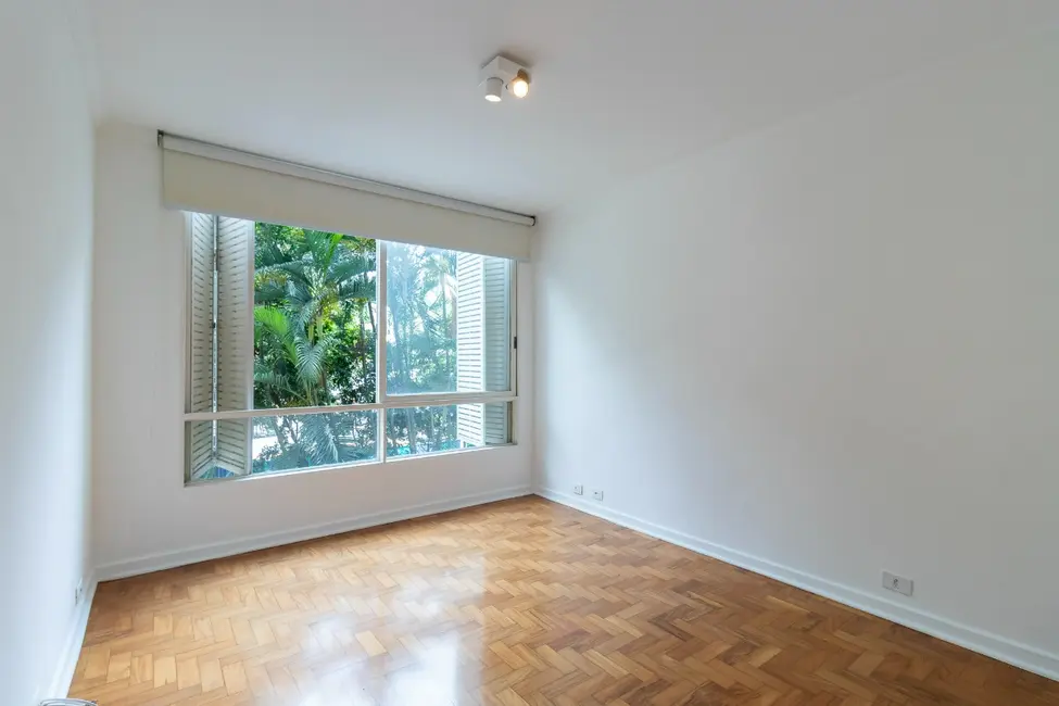 Foto 4 de Apartamento com 2 quartos à venda, 101m2 em Moema, São Paulo - SP