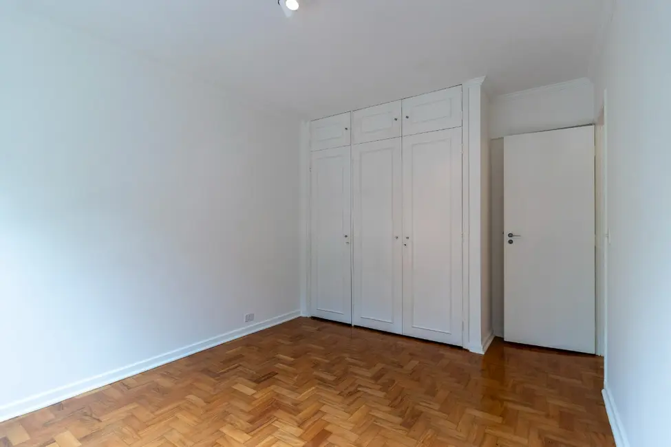 Foto 8 de Apartamento com 2 quartos à venda, 101m2 em Moema, São Paulo - SP