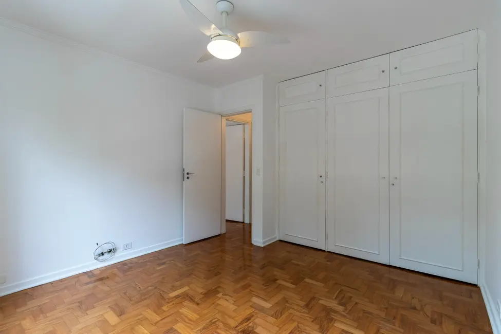 Foto 3 de Apartamento com 2 quartos à venda, 101m2 em Moema, São Paulo - SP