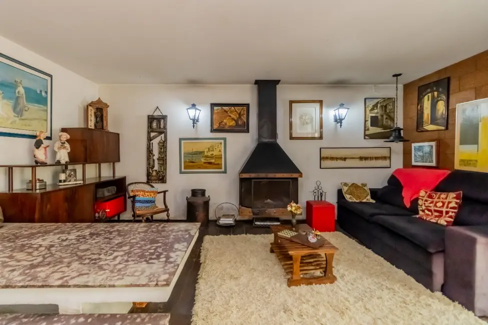 Foto 2 de Casa com 6 quartos à venda, 239m2 em Paraíso, São Paulo - SP