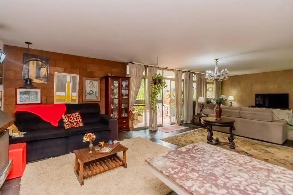 Foto 1 de Casa com 6 quartos à venda, 239m2 em Paraíso, São Paulo - SP