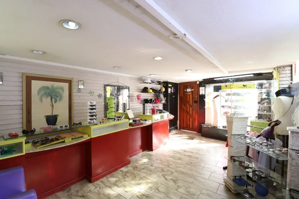 Foto 6 de Casa com 8 quartos à venda, 500m2 em Vila Ipojuca, São Paulo - SP