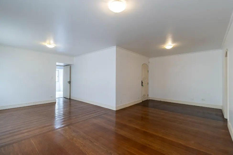 Apartamento com 3 quartos à venda, 129m2 em Itaim Bibi, São Paulo - SP - imagem 2 Foto 2 de Apartamento com 3 quartos à venda, 129m2 em Itaim Bibi, São Paulo - SP