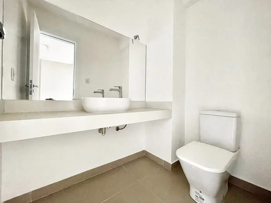 Apartamento com 3 quartos à venda, 137m2 em Vila Mariana, São Paulo - SP - imagem 4 Foto 4 de Apartamento com 3 quartos à venda, 137m2 em Vila Mariana, São Paulo - SP