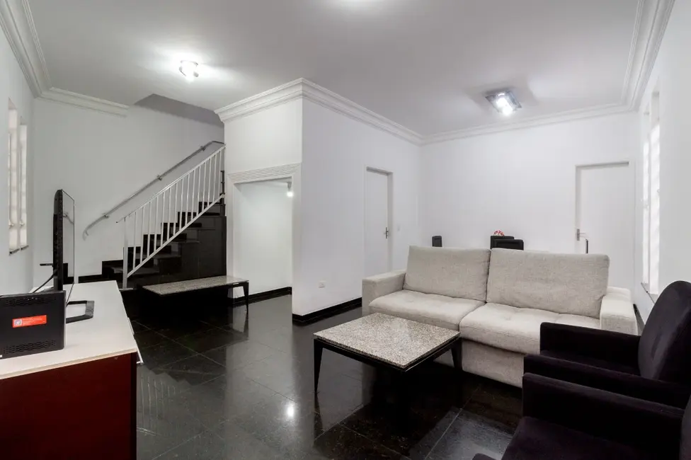 Foto 4 de Casa com 3 quartos à venda, 180m2 em Vila Conde do Pinhal, São Paulo - SP