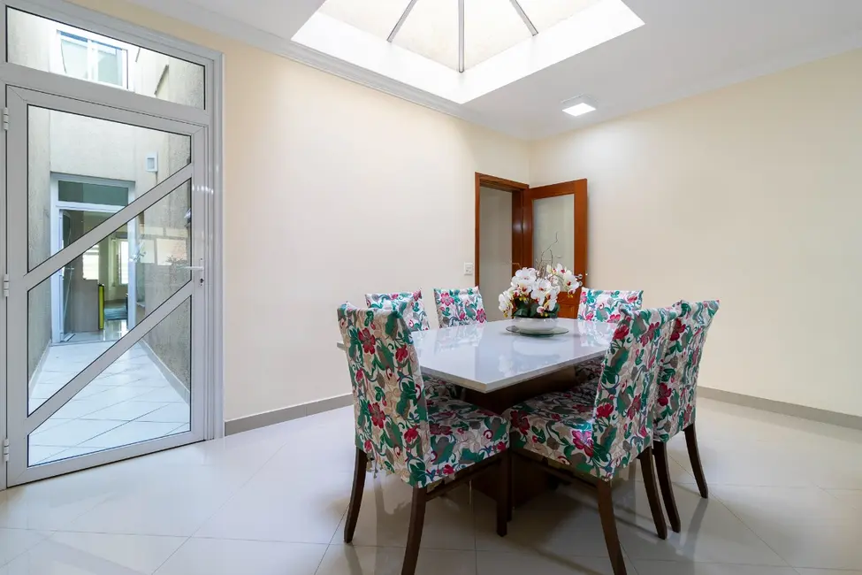 Sobrado com 4 quartos à venda, 213m2 em Penha de França, São Paulo - SP - imagem 8 Foto 8 de Sobrado com 4 quartos à venda, 213m2 em Penha de França, São Paulo - SP