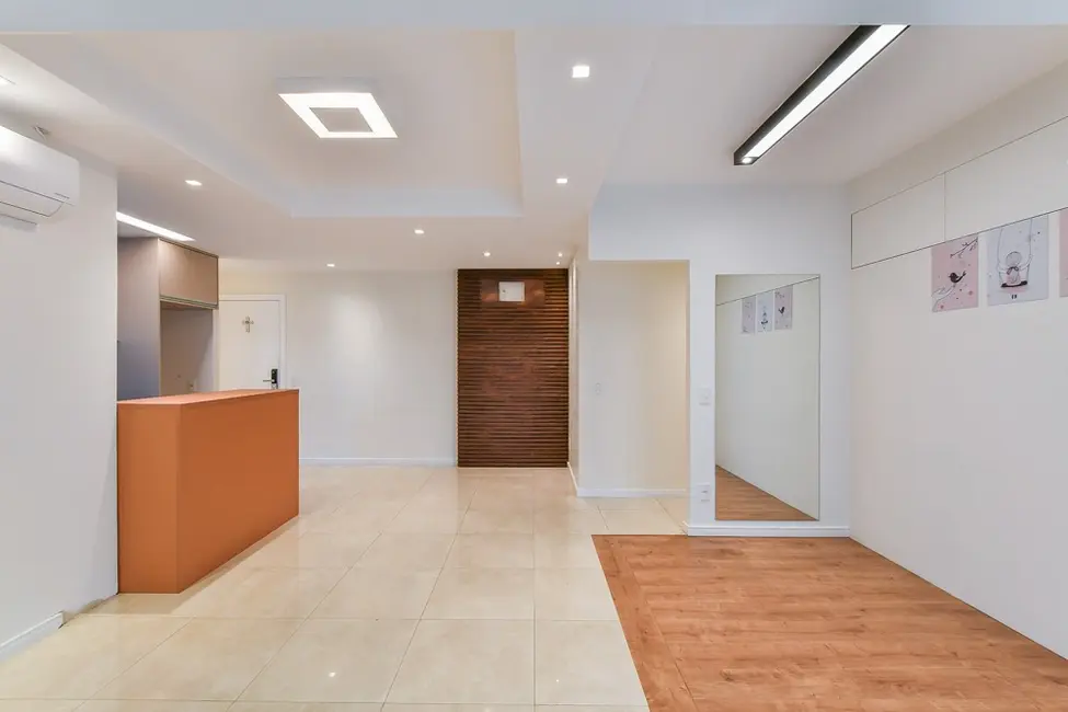 Apartamento com 1 quarto à venda, 126m2 em Jardim das Acácias, São Paulo - SP - imagem 8 Foto 8 de Apartamento com 1 quarto à venda, 126m2 em Jardim das Acácias, São Paulo - SP