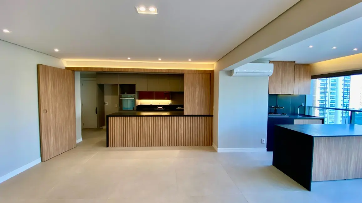Foto 2 de Apartamento com 3 quartos à venda, 130m2 em Jardim das Acácias, São Paulo - SP