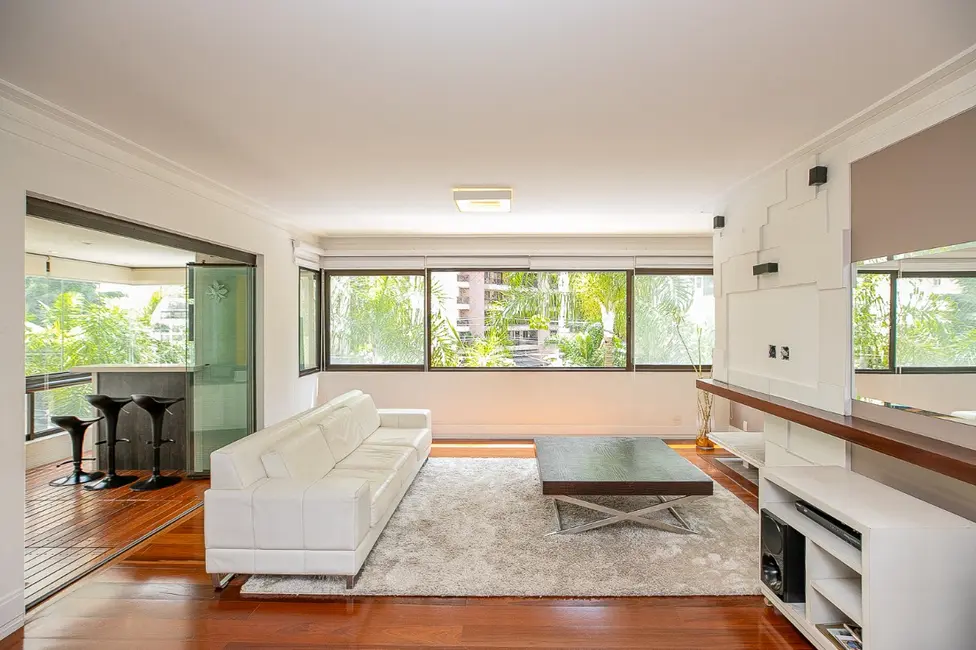 Foto 8 de Apartamento com 3 quartos à venda, 162m2 em Moema, São Paulo - SP