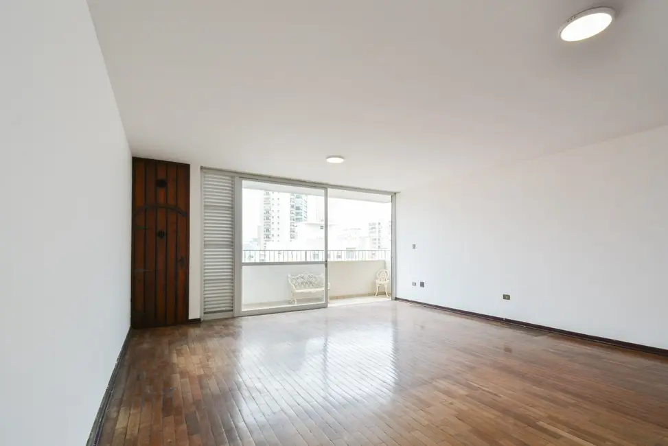 Apartamento com 3 quartos à venda, 181m2 em Santa Cecília, São Paulo - SP - imagem 3 Foto 3 de Apartamento com 3 quartos à venda, 181m2 em Santa Cecília, São Paulo - SP