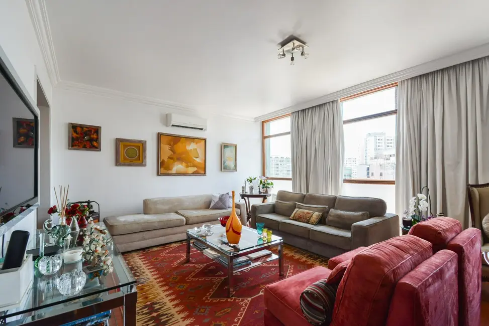 Apartamento com 3 quartos à venda, 193m2 em Santa Cecília, São Paulo - SP - imagem 4 Foto 4 de Apartamento com 3 quartos à venda, 193m2 em Santa Cecília, São Paulo - SP