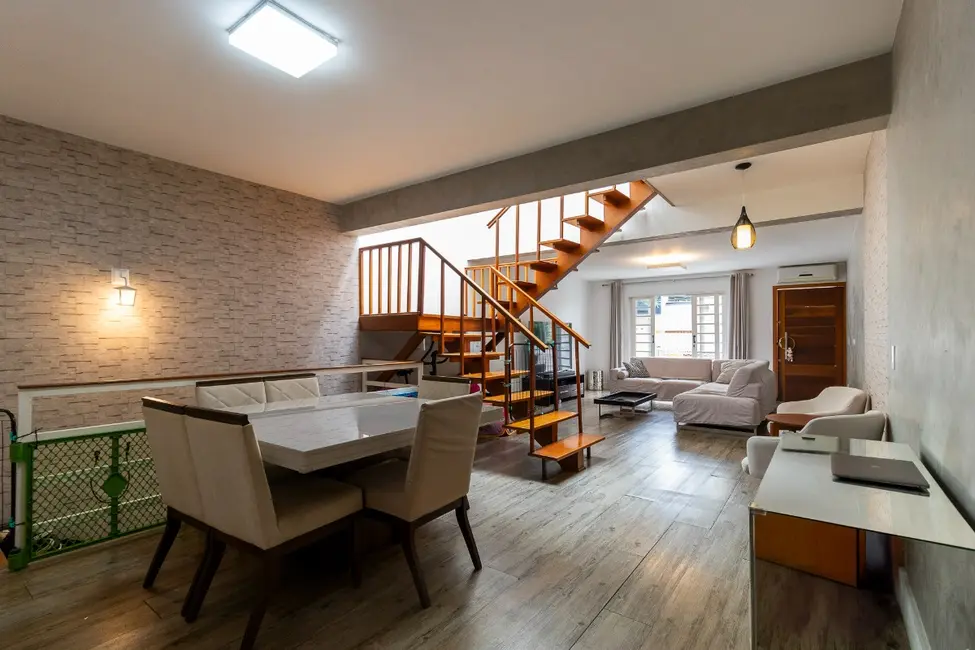 Casa com 3 quartos à venda, 243m2 em Vila Mariana, São Paulo - SP - imagem 5 Foto 5 de Casa com 3 quartos à venda, 243m2 em Vila Mariana, São Paulo - SP