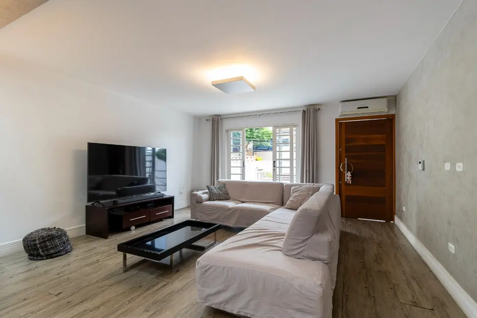 Casa com 3 quartos à venda, 243m2 em Vila Mariana, São Paulo - SP - imagem 3 Foto 3 de Casa com 3 quartos à venda, 243m2 em Vila Mariana, São Paulo - SP