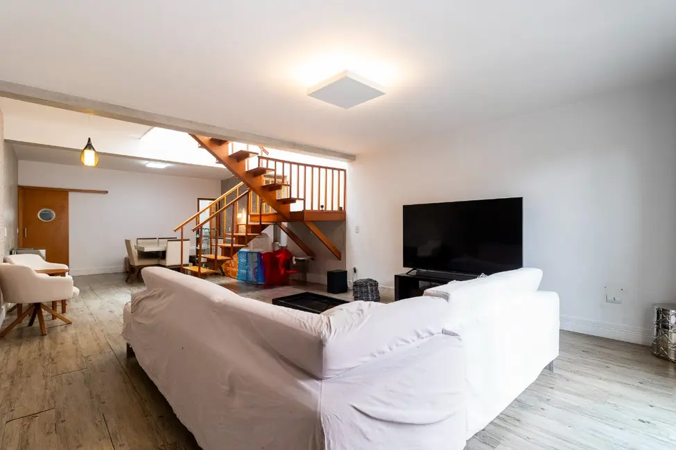 Foto 2 de Casa com 3 quartos à venda, 243m2 em Vila Mariana, São Paulo - SP