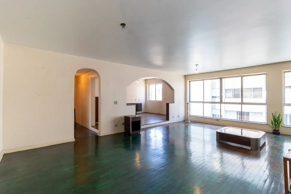 Apartamento com 3 quartos à venda, 227m2 em Itaim Bibi, São Paulo - SP - imagem 4 Foto 4 de Apartamento com 3 quartos à venda, 227m2 em Itaim Bibi, São Paulo - SP