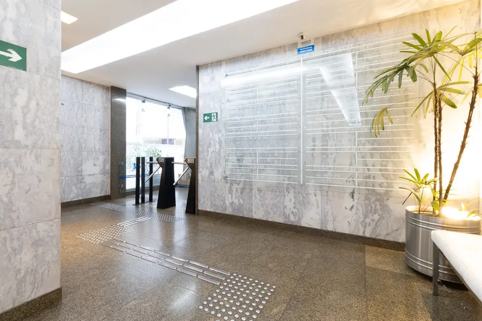 Sala Comercial à venda, 120m2 em Santa Cecília, São Paulo - SP - imagem 4 Foto 4 de Sala Comercial à venda, 120m2 em Santa Cecília, São Paulo - SP