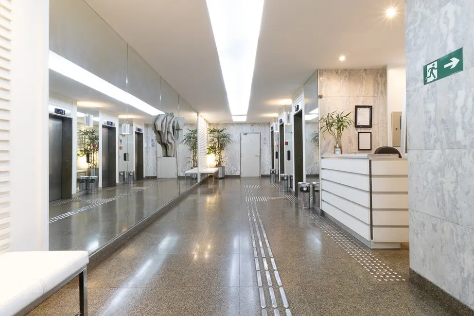 Sala Comercial à venda, 120m2 em Santa Cecília, São Paulo - SP - imagem 3 Foto 3 de Sala Comercial à venda, 120m2 em Santa Cecília, São Paulo - SP