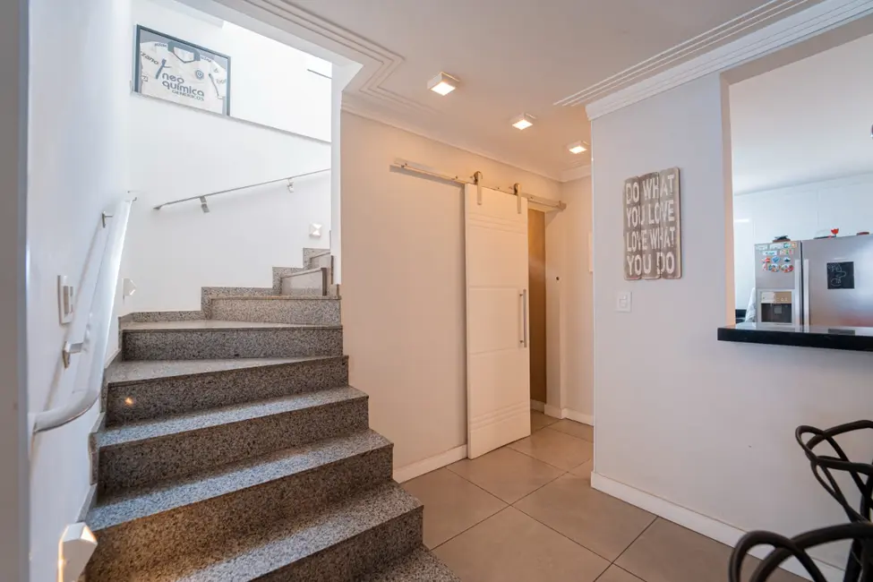 Foto 7 de Casa com 3 quartos à venda, 159m2 em Jardim Aeroporto, São Paulo - SP