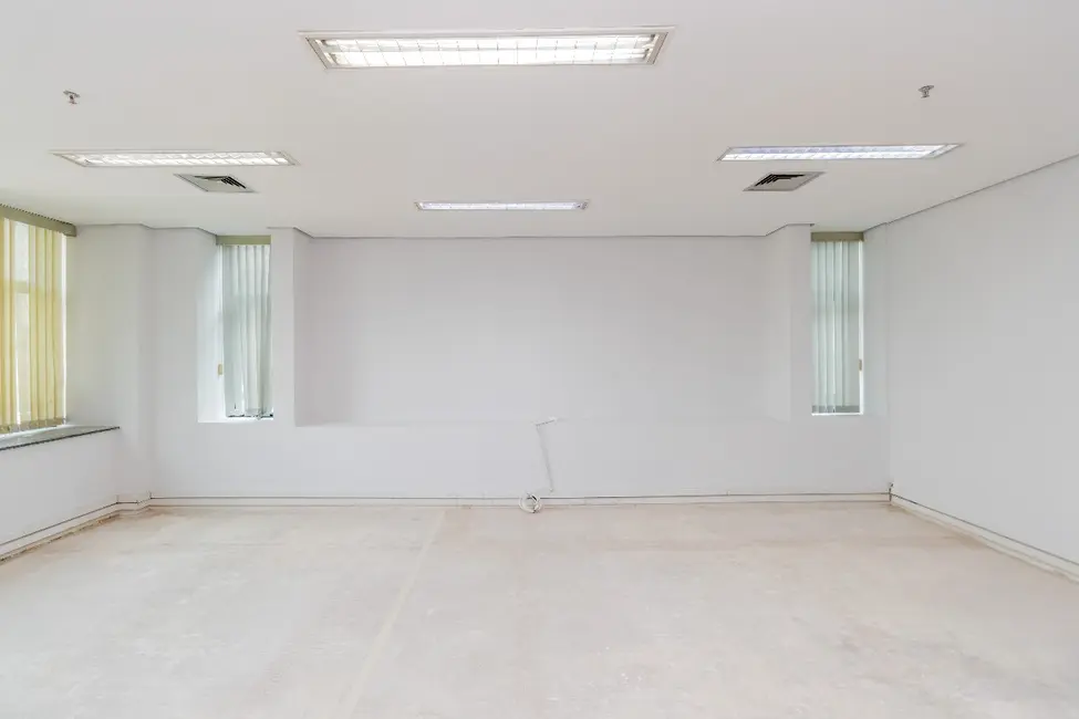 Sala Comercial à venda, 45m2 em Vila Olímpia, São Paulo - SP - imagem 3 Foto 3 de Sala Comercial à venda, 45m2 em Vila Olímpia, São Paulo - SP