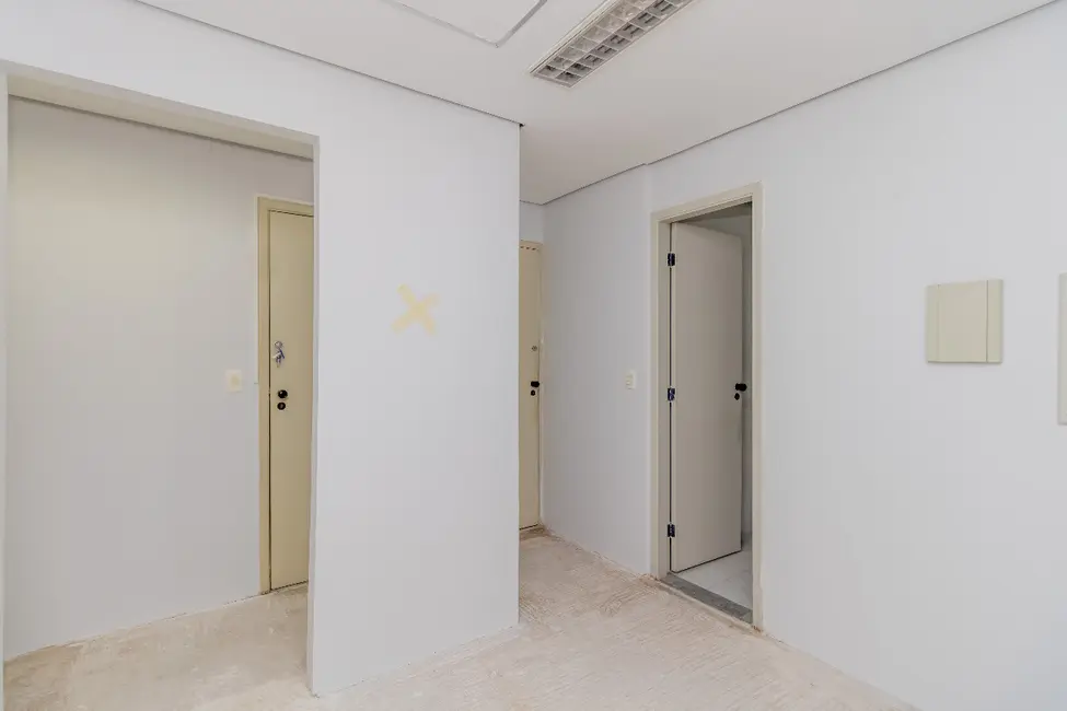 Sala Comercial à venda, 33m2 em Vila Olímpia, São Paulo - SP - imagem 6 Foto 6 de Sala Comercial à venda, 33m2 em Vila Olímpia, São Paulo - SP