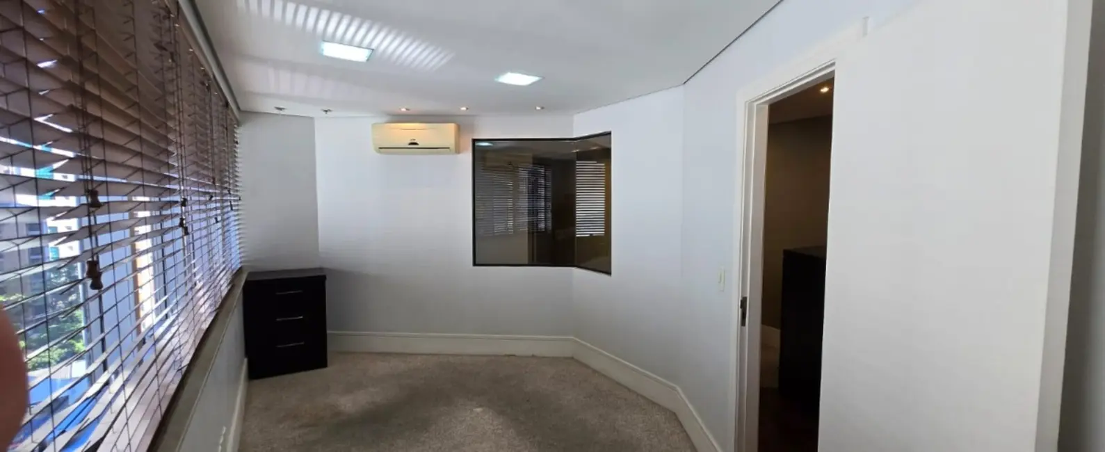 Foto 4 de Sala Comercial à venda, 60m2 em Jardim Paulistano, São Paulo - SP