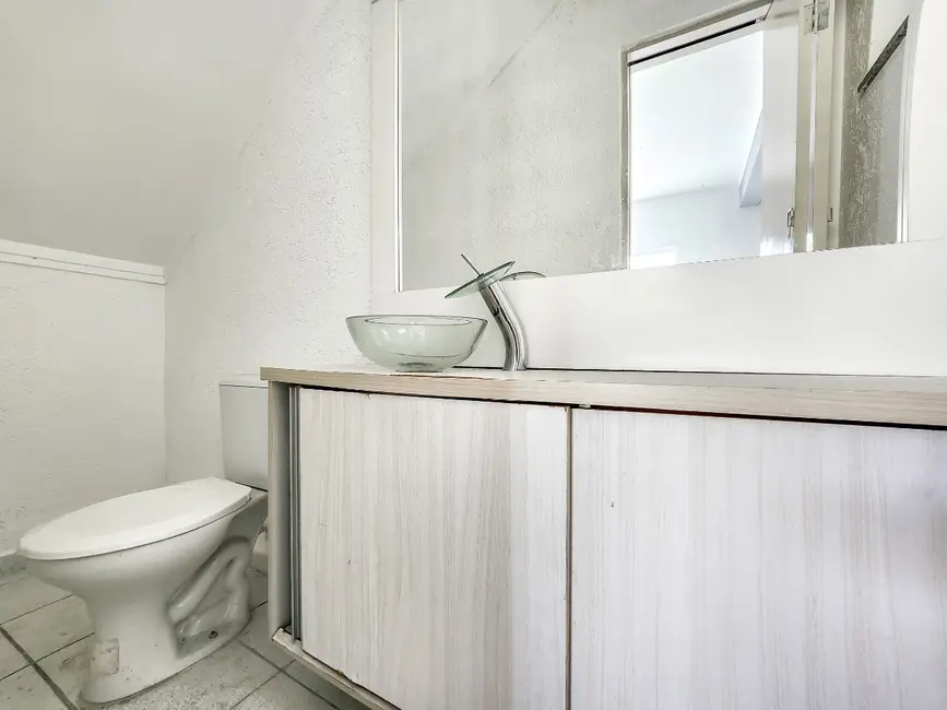 Foto 2 de Sobrado com 2 quartos à venda, 78m2 em Vila dos Remédios, São Paulo - SP