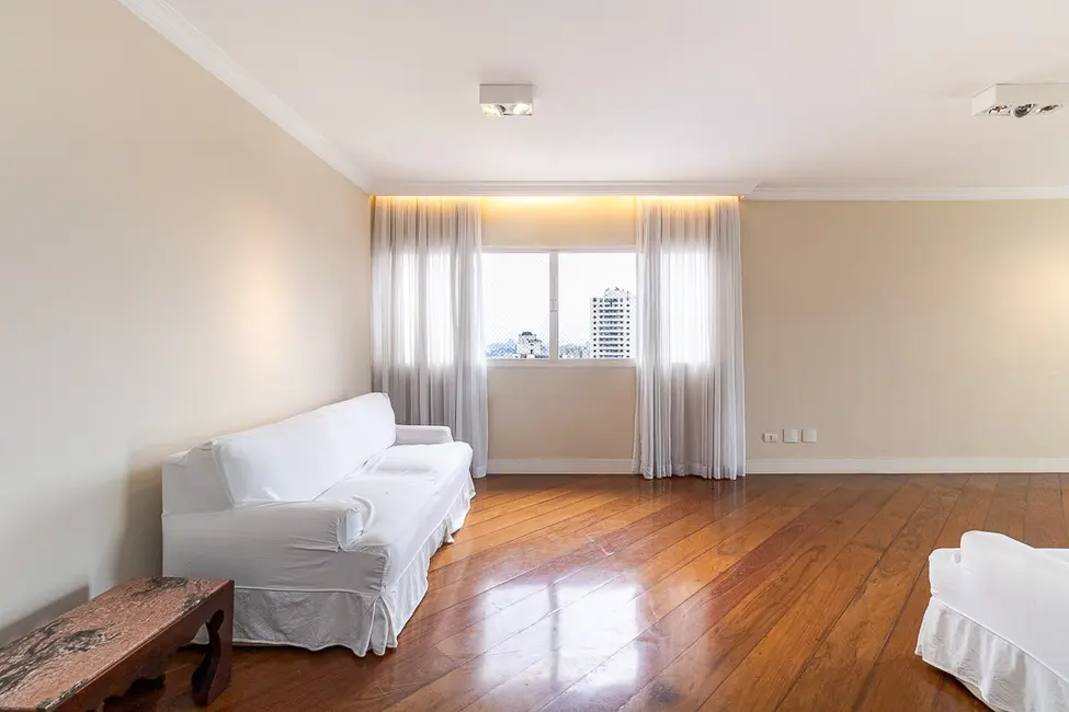 Apartamento com 4 quartos à venda, 200m2 em Vila Andrade, São Paulo - SP - imagem 7 Foto 7 de Apartamento com 4 quartos à venda, 200m2 em Vila Andrade, São Paulo - SP