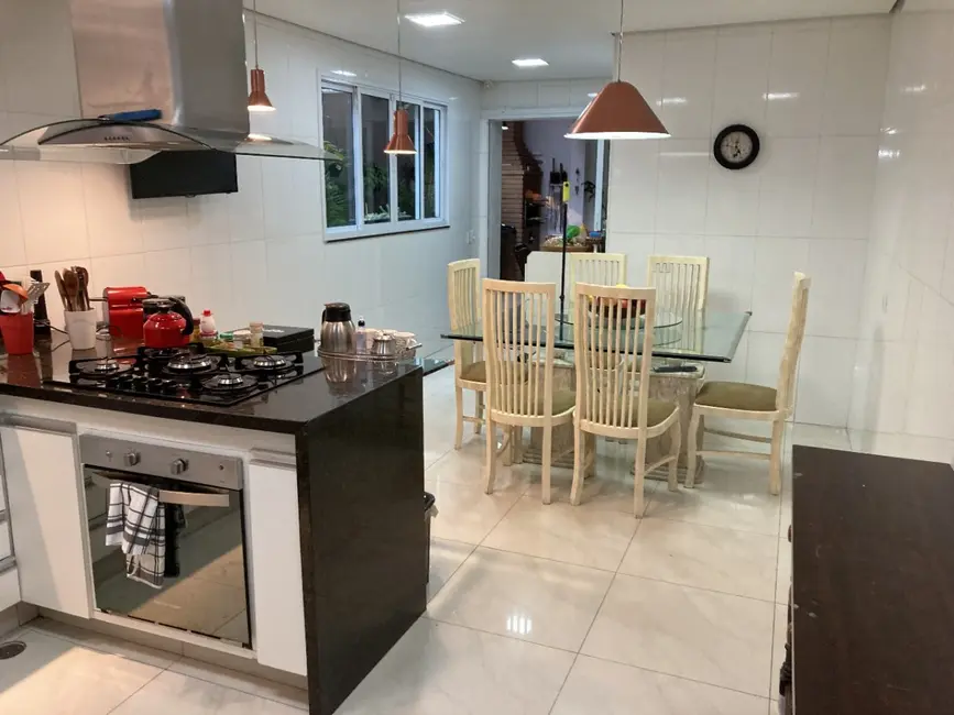 Sobrado com 3 quartos à venda, 150m2 em Vila Libanesa, São Paulo - SP - imagem 5 Foto 5 de Sobrado com 3 quartos à venda, 150m2 em Vila Libanesa, São Paulo - SP