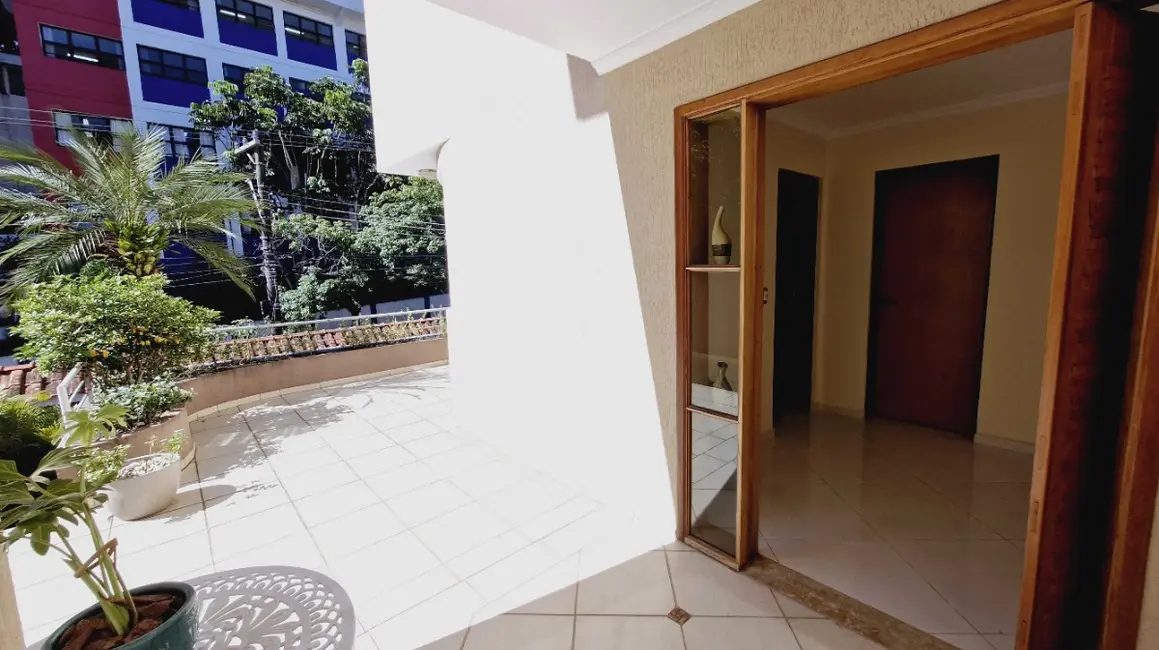 Foto 6 de Casa com 3 quartos à venda, 320m2 em Parque dos Príncipes, São Paulo - SP