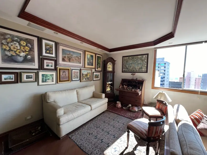 Apartamento com 3 quartos à venda, 126m2 em Santa Cecília, São Paulo - SP - imagem 6 Foto 6 de Apartamento com 3 quartos à venda, 126m2 em Santa Cecília, São Paulo - SP