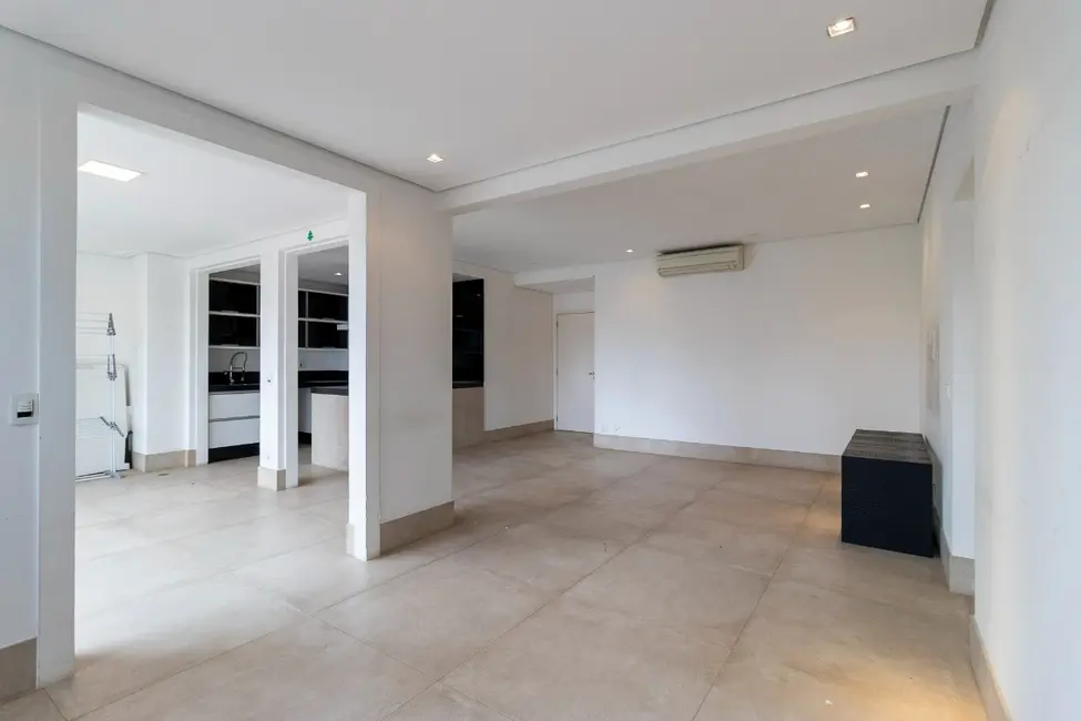 Foto 2 de Apartamento com 2 quartos à venda, 112m2 em Vila Nova Conceição, São Paulo - SP