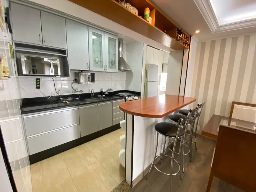 Foto 2 de Apartamento com 4 quartos à venda, 104m2 em Vila Santa Clara, São Paulo - SP