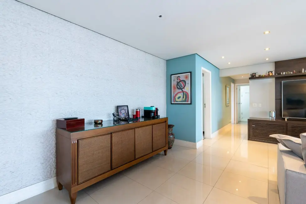 Apartamento com 3 quartos à venda, 154m2 em Campo Belo, São Paulo - SP - imagem 3 Foto 3 de Apartamento com 3 quartos à venda, 154m2 em Campo Belo, São Paulo - SP