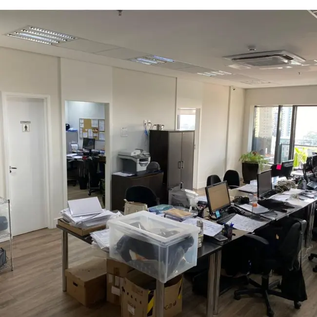 Sala Comercial à venda, 136m2 em Vila Mariana, São Paulo - SP - imagem 4 Foto 4 de Sala Comercial à venda, 136m2 em Vila Mariana, São Paulo - SP