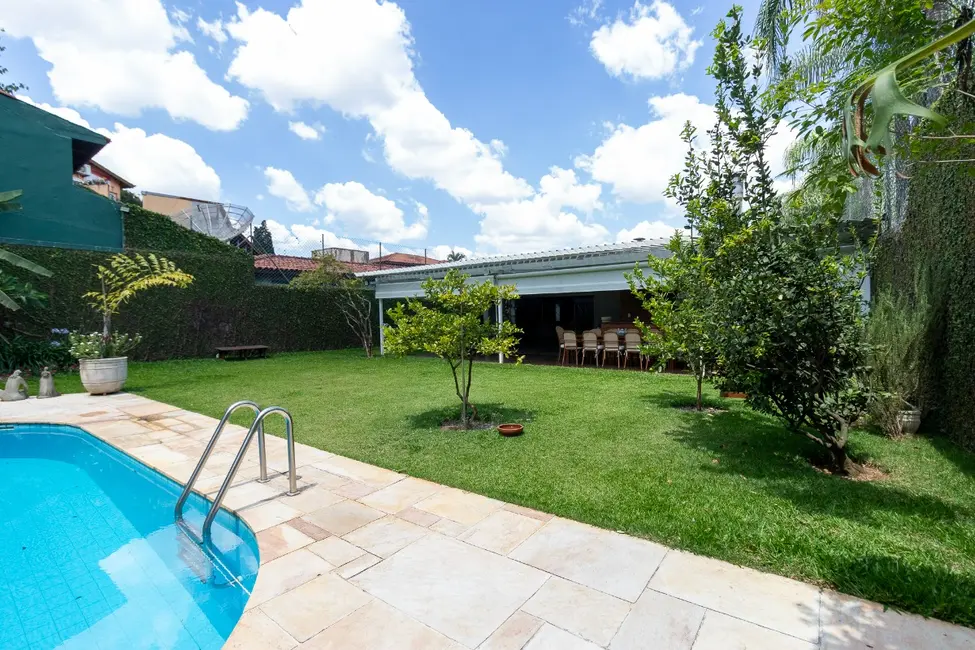 Casa com 4 quartos à venda, 400m2 em Lapa, São Paulo - SP - imagem 1 Foto 1 de Casa com 4 quartos à venda, 400m2 em Lapa, São Paulo - SP