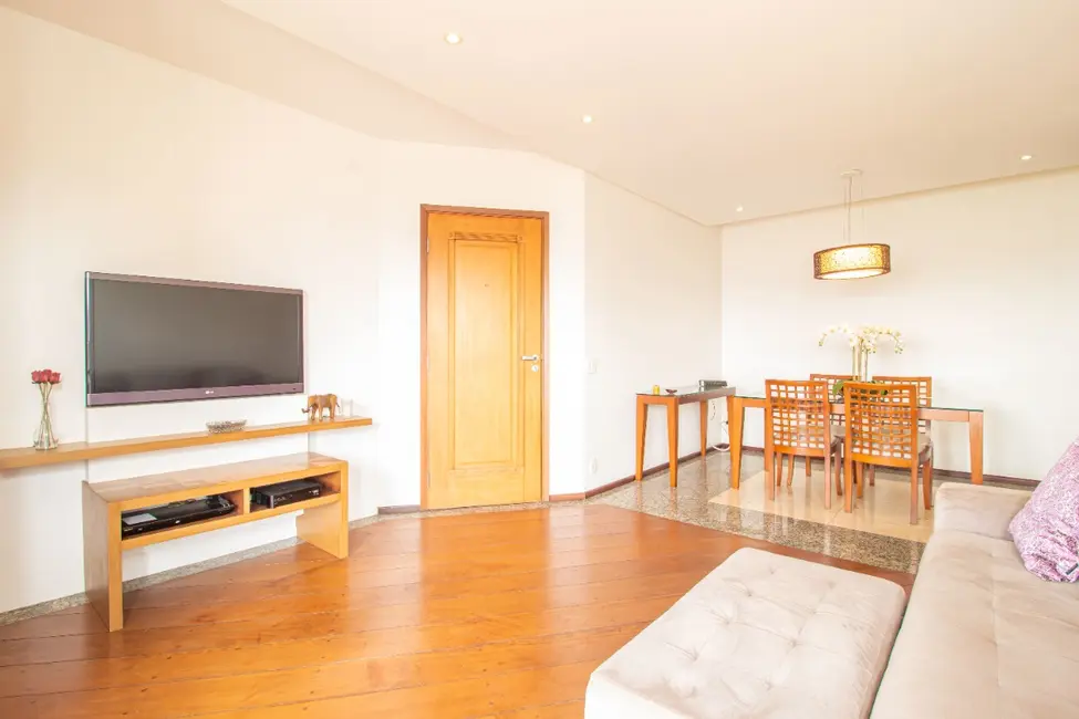 Apartamento com 3 quartos à venda, 111m2 em Vila Matilde, São Paulo - SP - imagem 4 Foto 4 de Apartamento com 3 quartos à venda, 111m2 em Vila Matilde, São Paulo - SP