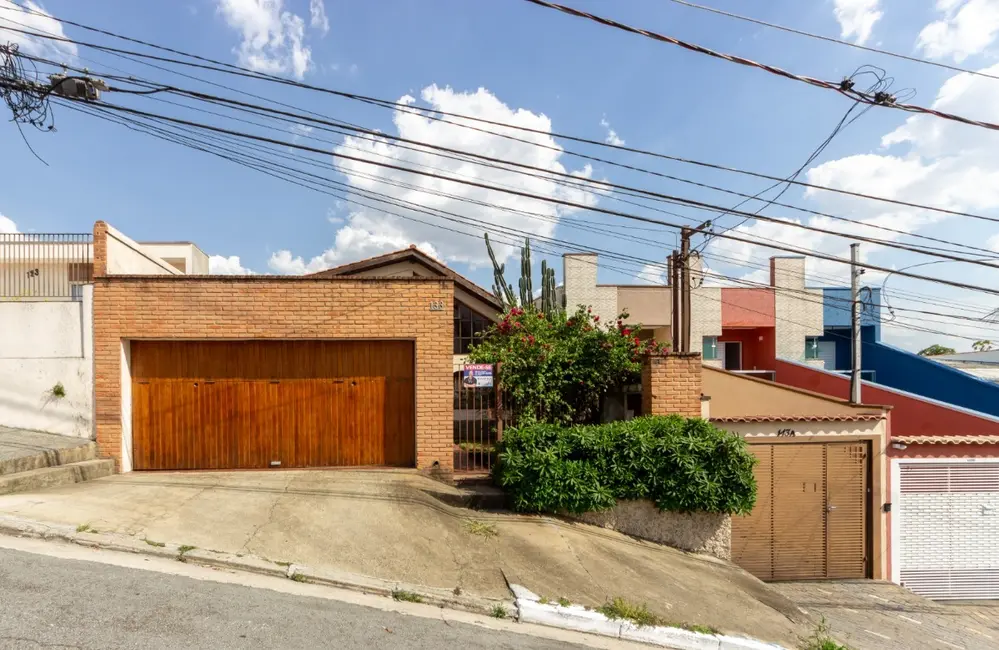 Sobrado com 6 quartos à venda, 336m2 em Vila Califórnia, São Paulo - SP - imagem 3 Foto 3 de Sobrado com 6 quartos à venda, 336m2 em Vila Califórnia, São Paulo - SP