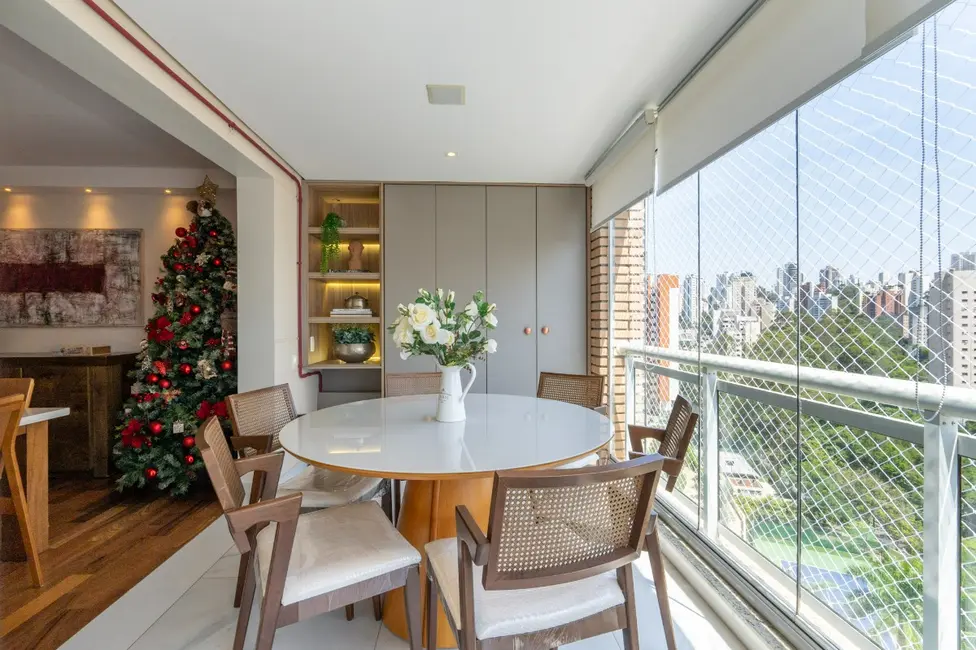 Apartamento com 4 quartos à venda, 200m2 em Vila Andrade, São Paulo - SP - imagem 3 Foto 3 de Apartamento com 4 quartos à venda, 200m2 em Vila Andrade, São Paulo - SP