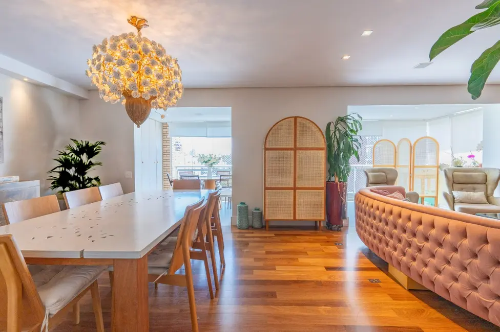 Apartamento com 4 quartos à venda, 200m2 em Vila Andrade, São Paulo - SP - imagem 7 Foto 7 de Apartamento com 4 quartos à venda, 200m2 em Vila Andrade, São Paulo - SP