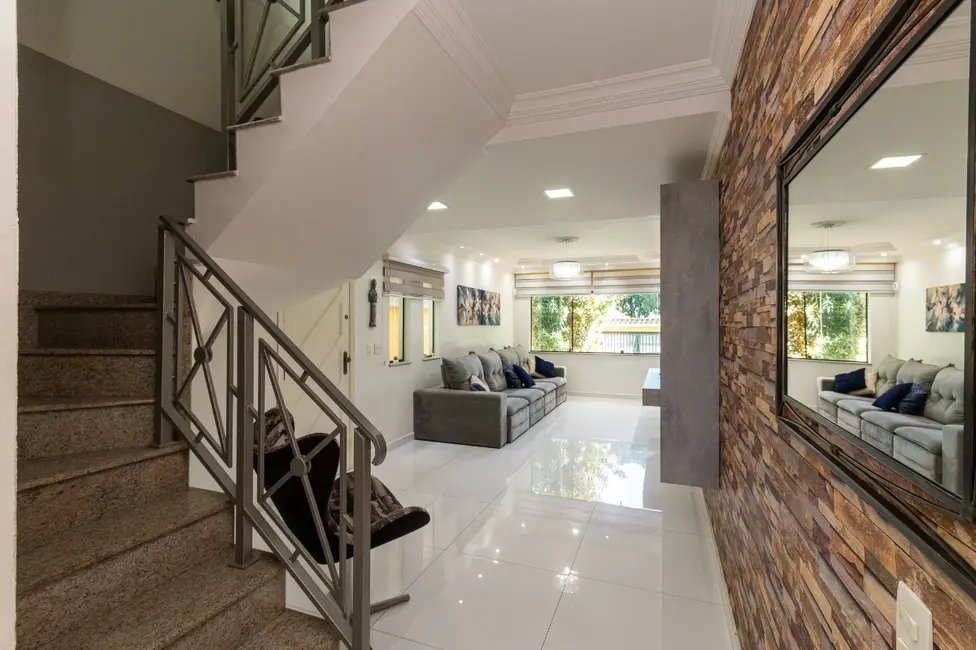 Foto 3 de Casa com 3 quartos à venda, 231m2 em Parque São Domingos, São Paulo - SP