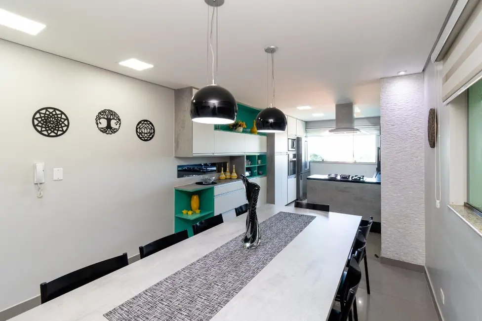 Foto 6 de Casa com 3 quartos à venda, 231m2 em Parque São Domingos, São Paulo - SP