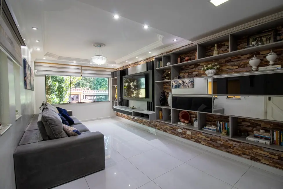 Foto 1 de Casa com 3 quartos à venda, 231m2 em Parque São Domingos, São Paulo - SP