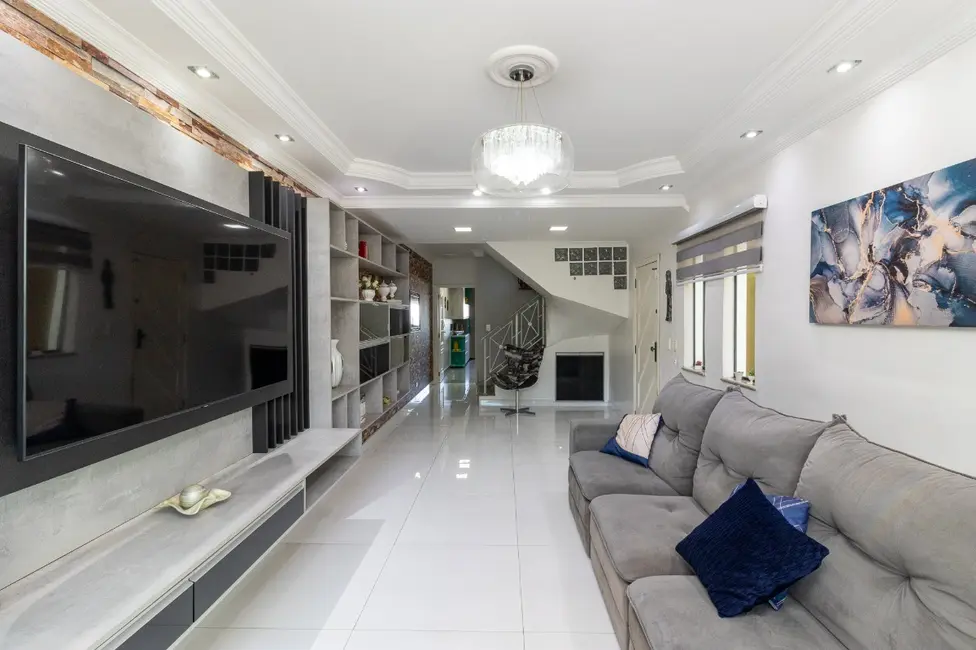 Foto 2 de Casa com 3 quartos à venda, 231m2 em Parque São Domingos, São Paulo - SP