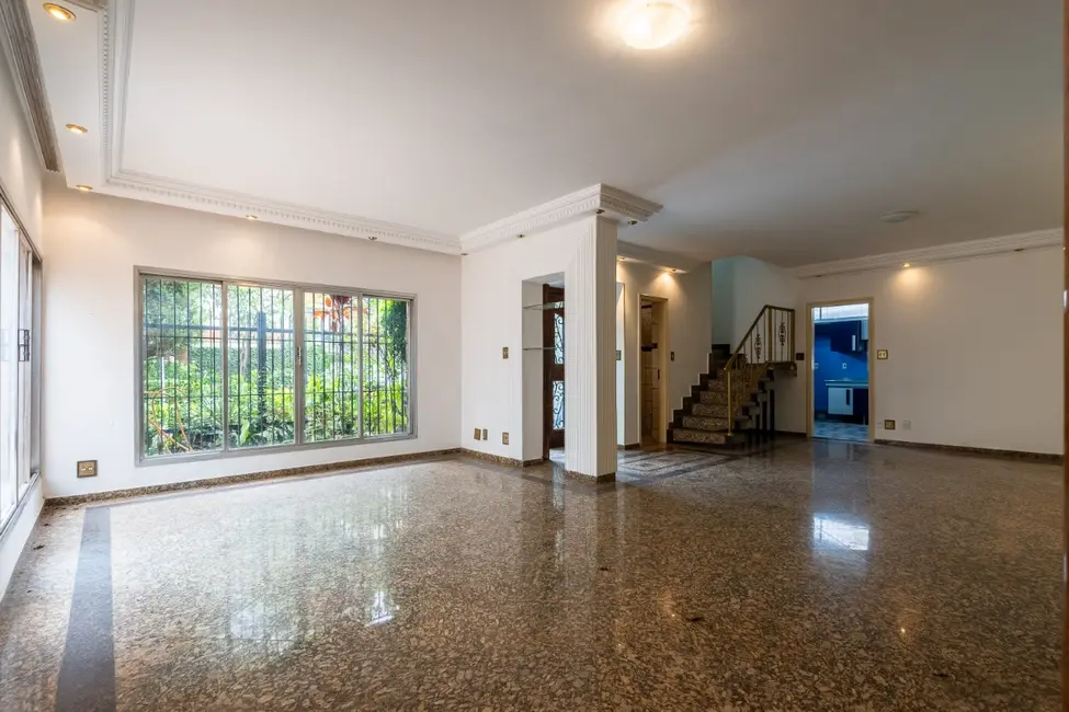 Foto 3 de Sobrado com 3 quartos à venda, 261m2 em Moema, São Paulo - SP