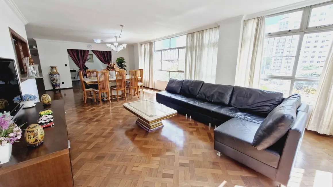 Foto 2 de Apartamento com 3 quartos à venda, 190m2 em Jardim Paulista, São Paulo - SP